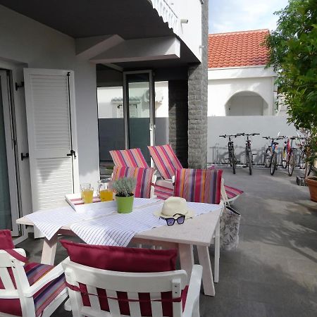 Apartments Topic نين المظهر الخارجي الصورة