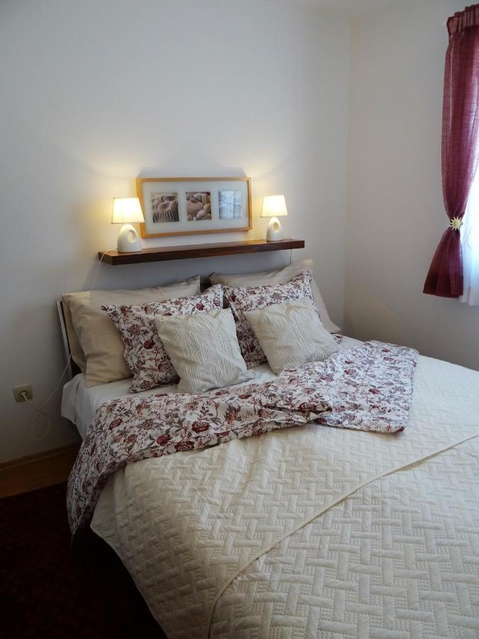 Apartments Topic نين المظهر الخارجي الصورة