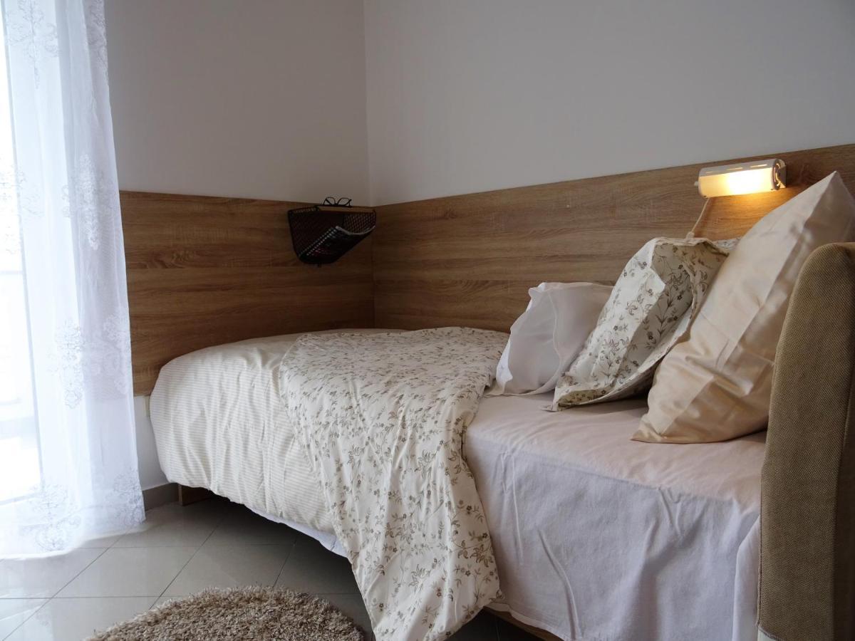 Apartments Topic نين المظهر الخارجي الصورة