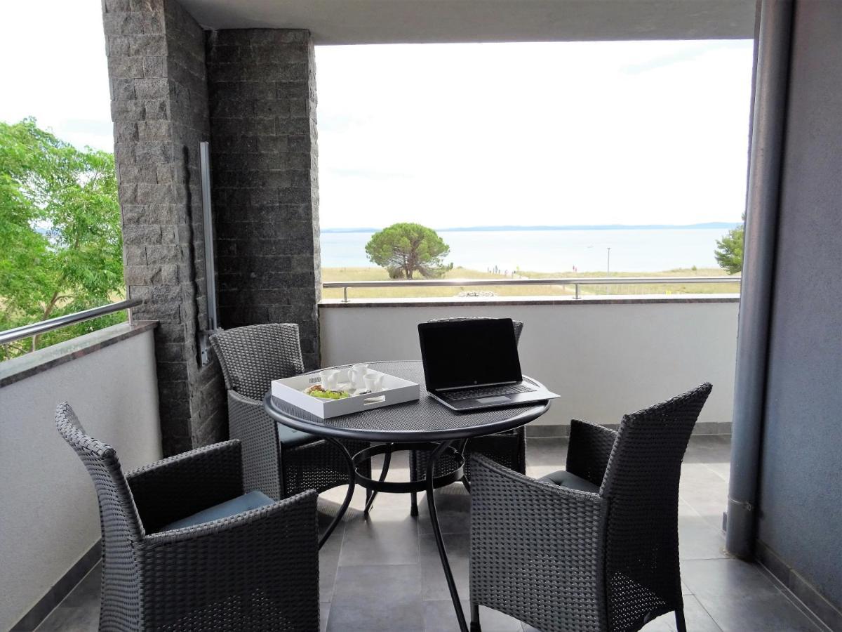Apartments Topic نين المظهر الخارجي الصورة