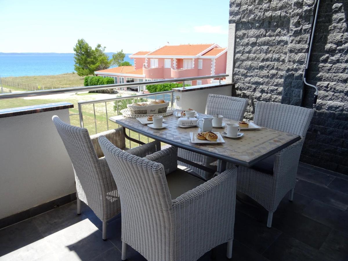 Apartments Topic نين المظهر الخارجي الصورة