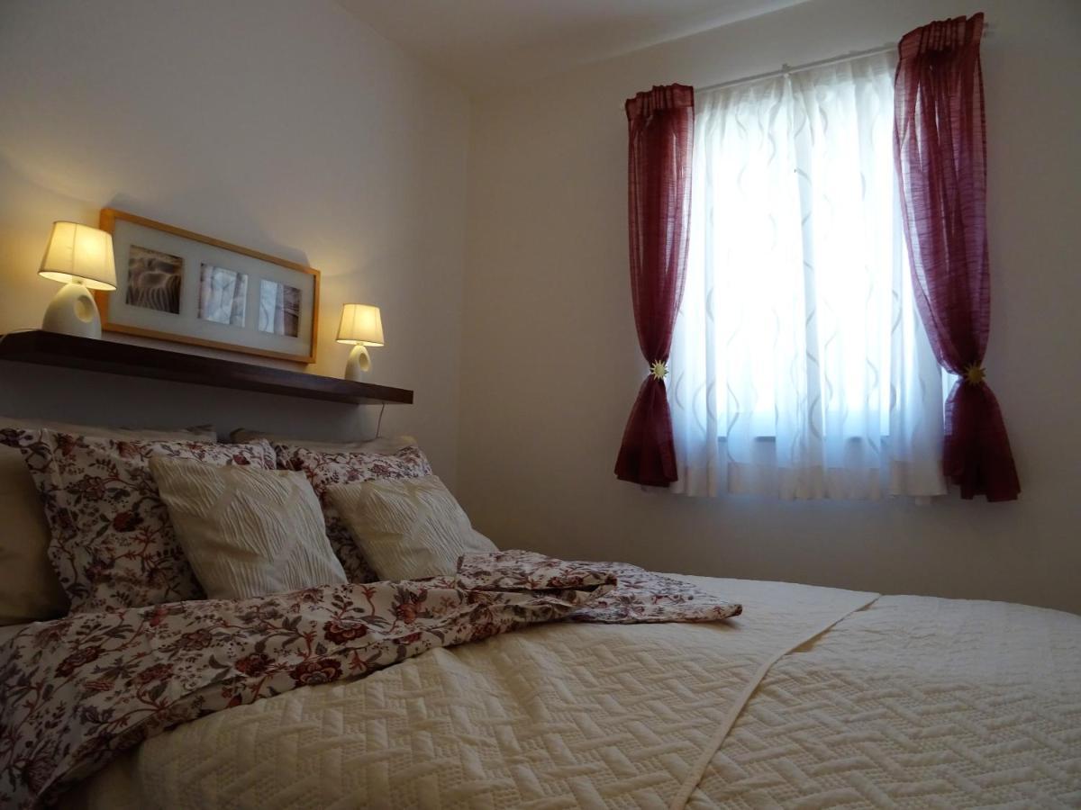 Apartments Topic نين المظهر الخارجي الصورة